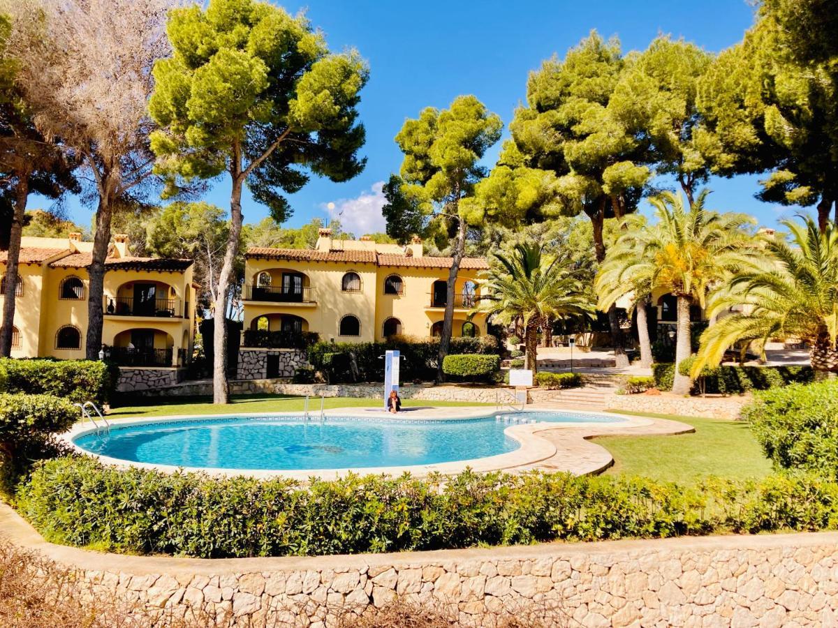 Apartamento Con Terraza En Complejo Con 2 Piscinas Lejlighed Moraira Eksteriør billede
