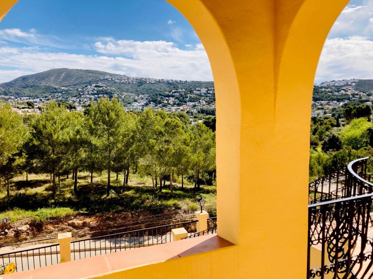 Apartamento Con Terraza En Complejo Con 2 Piscinas Lejlighed Moraira Eksteriør billede