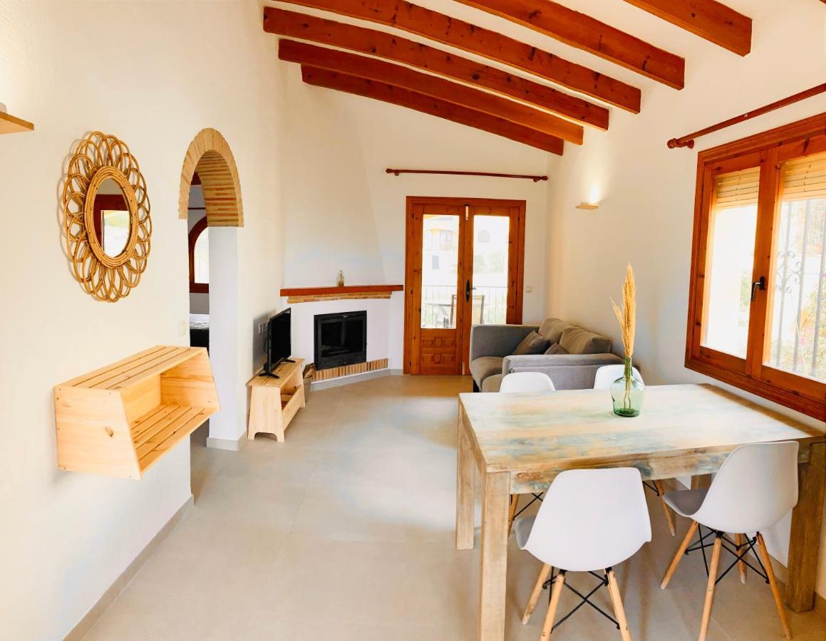 Apartamento Con Terraza En Complejo Con 2 Piscinas Lejlighed Moraira Eksteriør billede