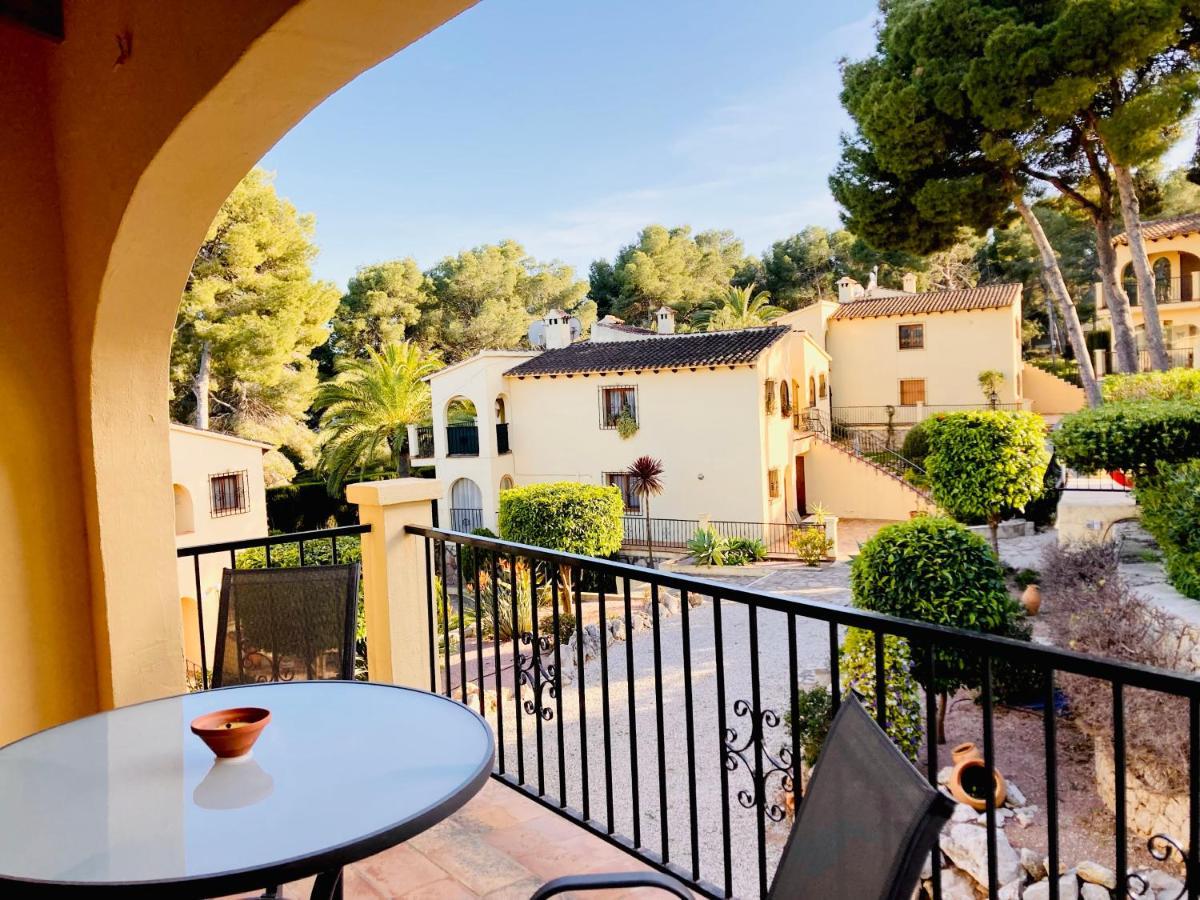 Apartamento Con Terraza En Complejo Con 2 Piscinas Lejlighed Moraira Eksteriør billede