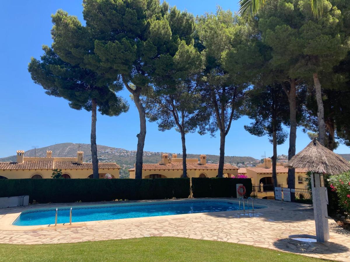 Apartamento Con Terraza En Complejo Con 2 Piscinas Lejlighed Moraira Eksteriør billede