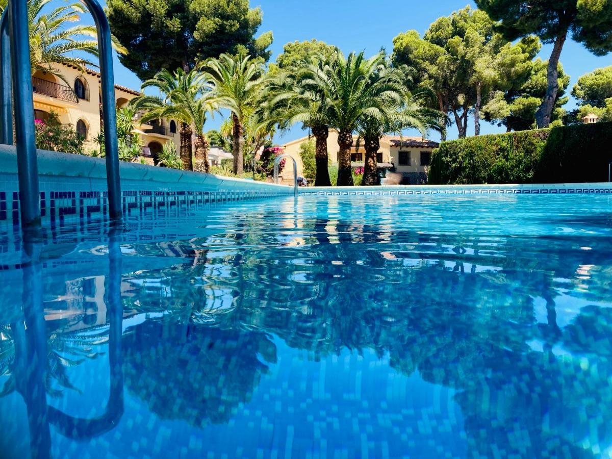 Apartamento Con Terraza En Complejo Con 2 Piscinas Lejlighed Moraira Eksteriør billede